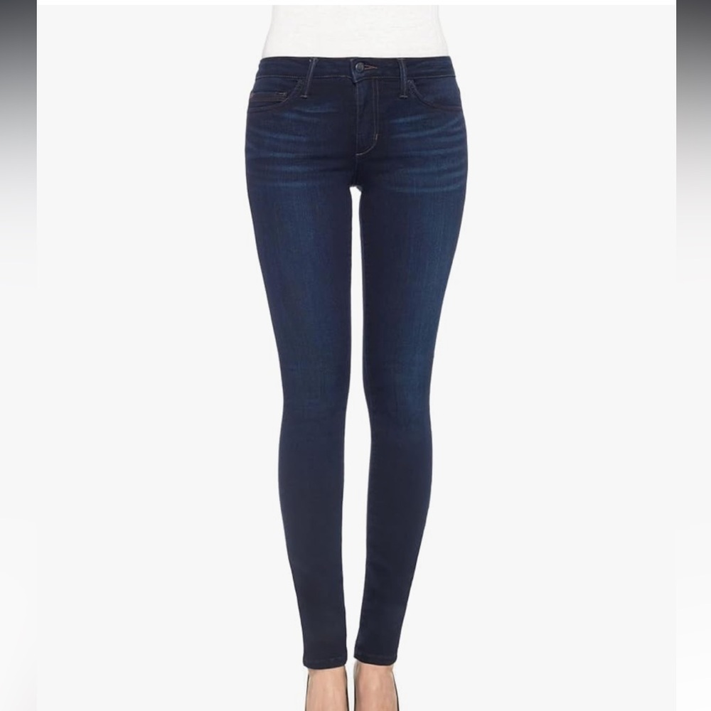 Joe’s the Curvy Skinny Jeans in Flawless